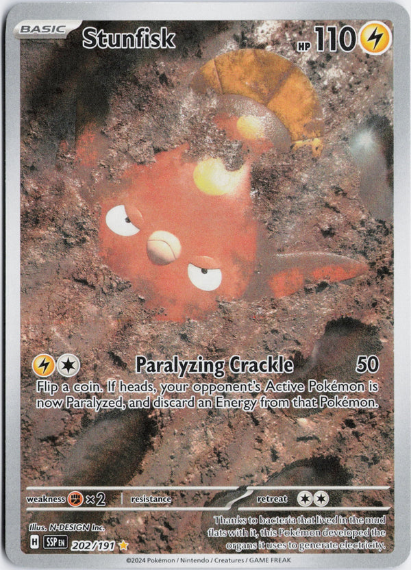 Carta Pokémon Stunfisk · Surging Sparks #202/191 (NM) — pieza única en Moon's Collectibles México