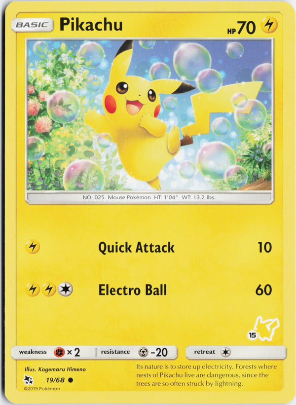 Carta Pokémon Pikachu · Hidden Fates #19/68 (NM) — pieza única en Moon's Collectibles México